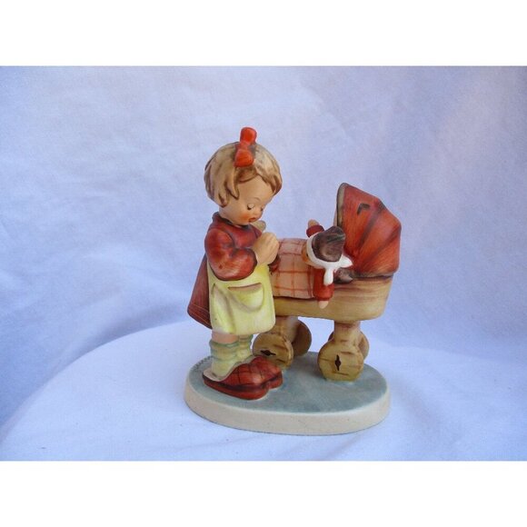 Hummel Goebel figurine Doll Mother #67 Mother's Day‎ gift collectible Figurine - Picture 1 of 6